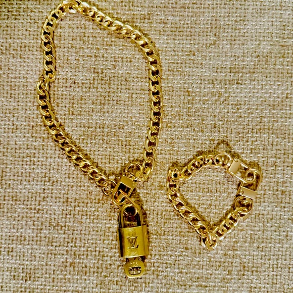 Louis Vuitton Jewelry - Louis Vuitton Lock & Key Gold #334/unbranded choker necklace/matching bracelet